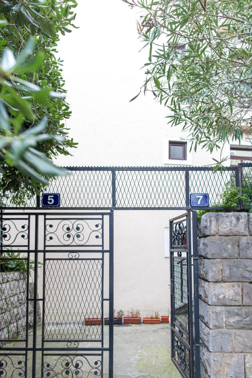 Guest House Mandarina Budva Exterior foto