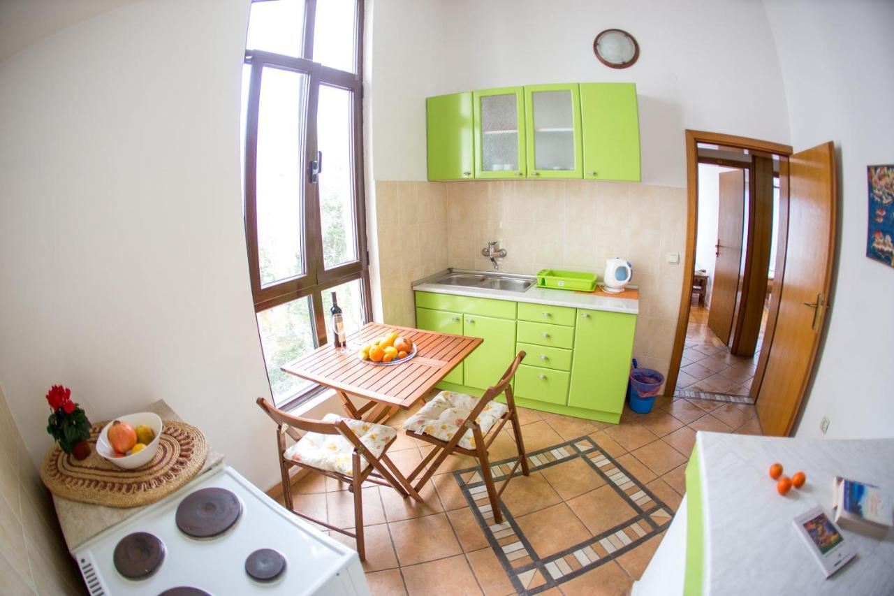 Guest House Mandarina Budva Exterior foto