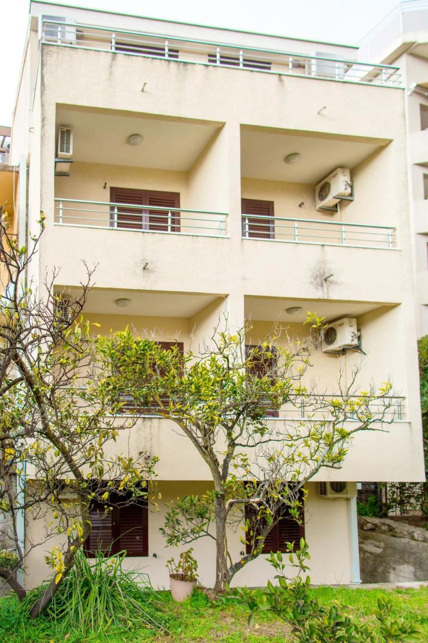 Guest House Mandarina Budva Exterior foto